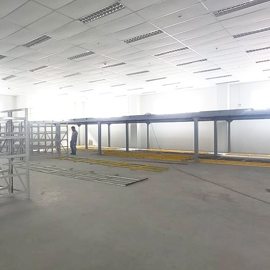 รับต่อเติมชั้นลอยสินค้าในโกดังและชั้นลอยอเนกประสงค์ (Mezzanine Floor)